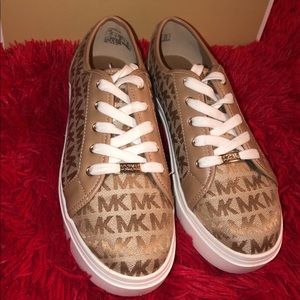 Michael Kors Sneakers